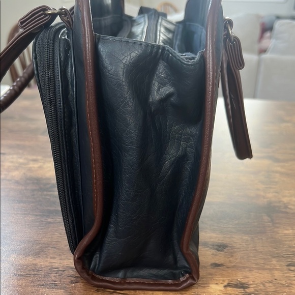 Dolce Vita Navy and Brown Textured Jackson Handbag - Picture 8 of 13